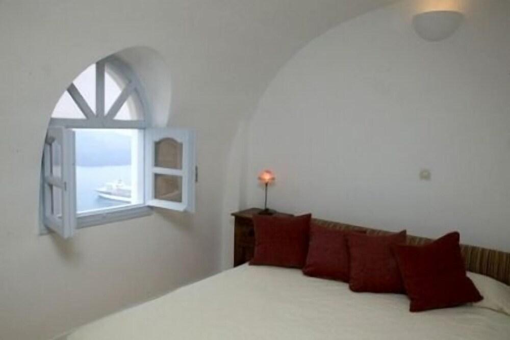 Hotel Tzekos Fira (Santorini)