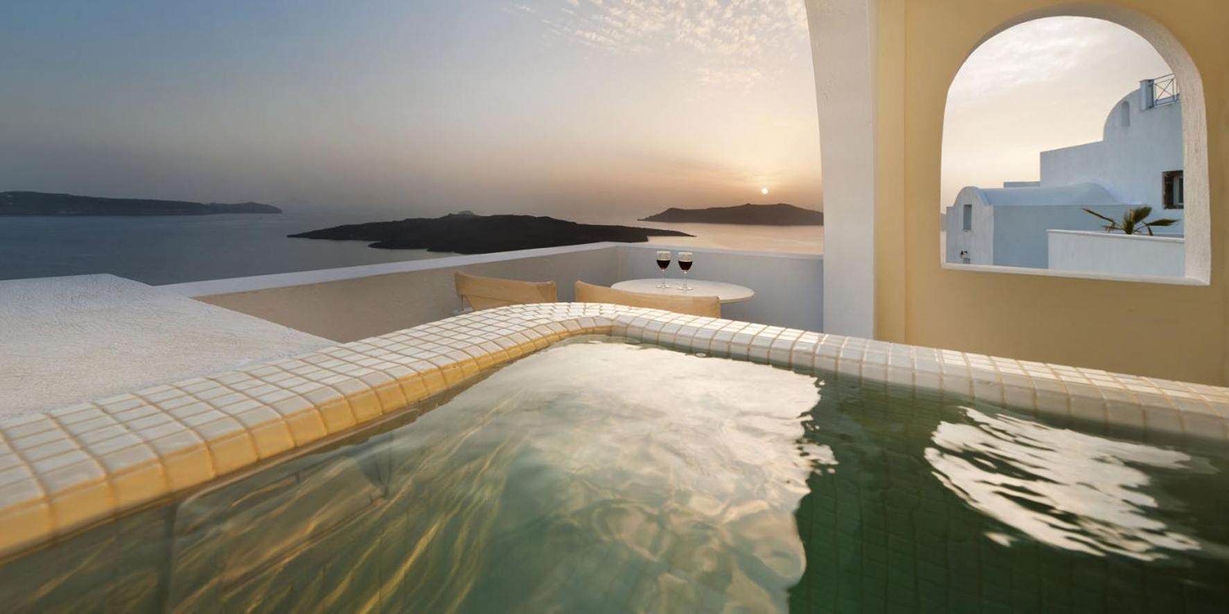 Hotel Tzekos Fira (Santorini)