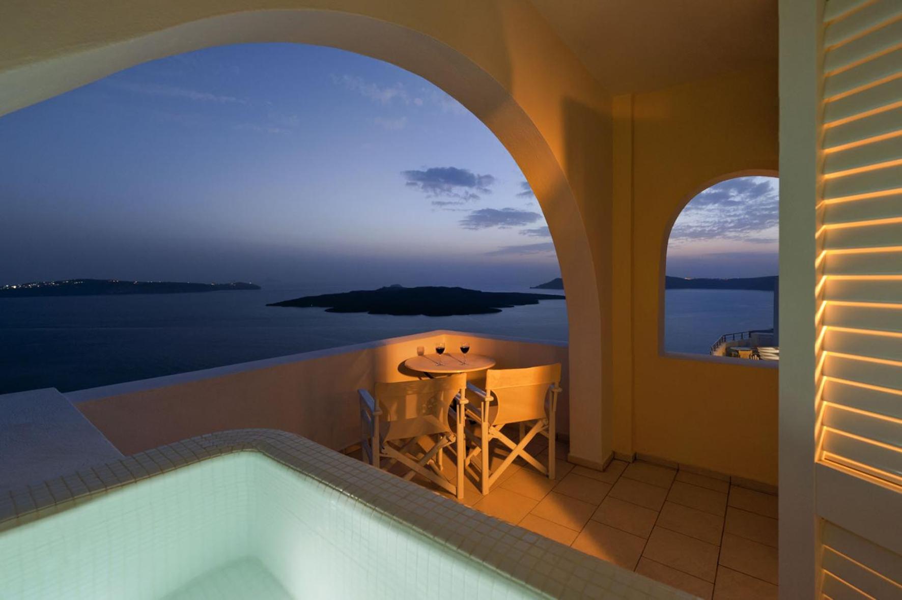 Hotel Tzekos Fira (Santorini)