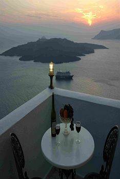 Tzekos Hotel Fira (Santorini)