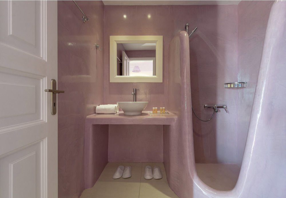 Tzekos Hotel Fira (Santorini)